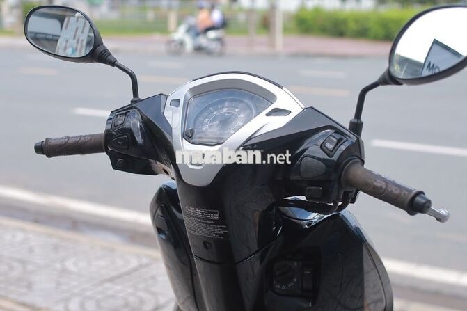 HONDA LEAD 125 PREMIUM EDITION ĐEN