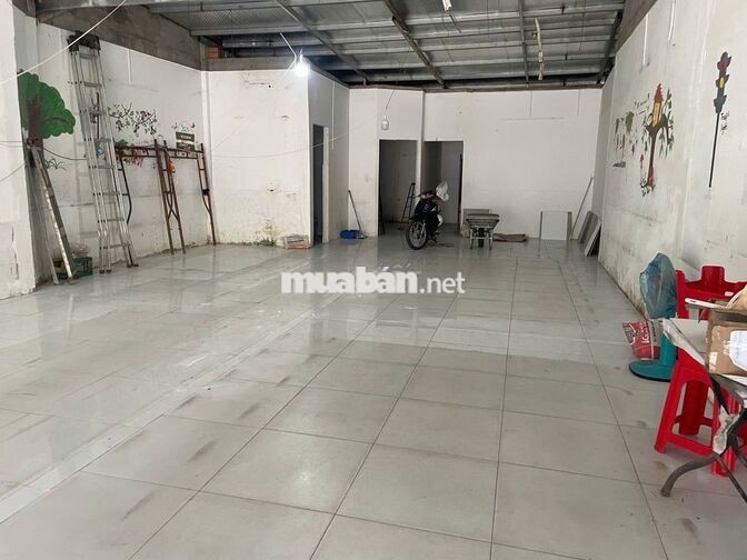 Mặt bằng cho thuê, KVC, 7x 23m, Giá 30tr