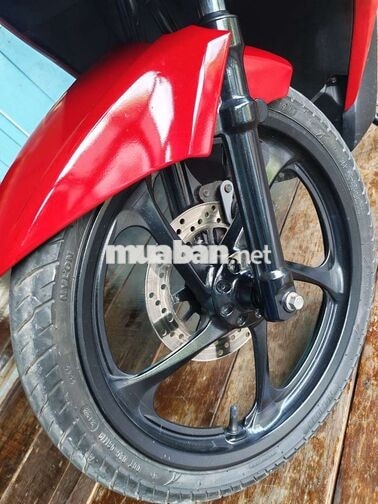 Yamaha Nouvo 6 FI màu Đỏ đen