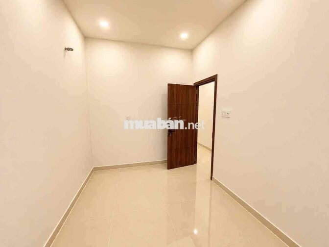 Bán nhà hẻm C đường Phạm Hùng, Bình Chánh. ngang 4m x 17m. Nhỉnh 3 tỷ