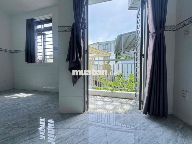 CĂN HỘ 30m2 SIÊU RỘNG CHỢ THẠCH ĐÀ THANG MÁY Ở NGAY