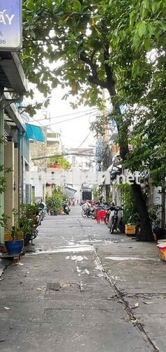 Ngộp bank nhà HXH dtích 6.2*30m=185m2, 1 lầu 4pn Lê Ngã, Q. Tân Phú