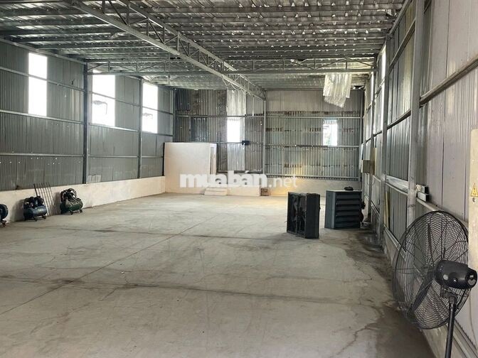 Cho thuê Kho 300m2, lê Thị Út HXT, giá 10tr
