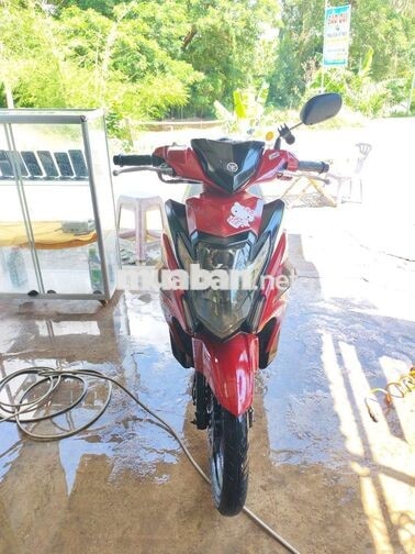 Yamaha Nouvo 6 FI màu Đỏ đen