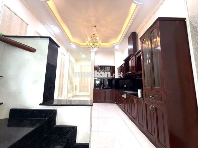 Nhà 3 tầng mới xây, đẹp lung linh, 4m x 22m, 3PN, 4WC, hẻm 12m Bà Hom