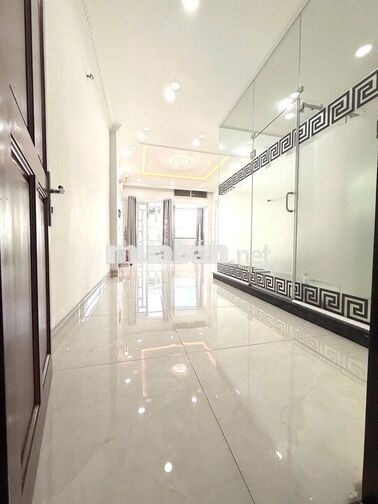 Nhà 3 tầng mới xây, đẹp lung linh, 4m x 22m, 3PN, 4WC, hẻm 12m Bà Hom