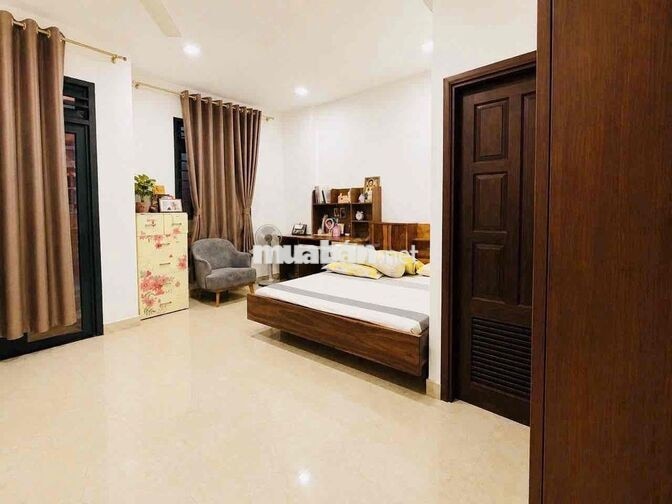 NHÀ TL19 GẦN CHỢ CẦU ĐỒNG. TRỆT 2 LẦU 4PN 5WC. SẴN NỘI THẤT
