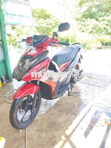 Yamaha Nouvo 6 FI màu Đỏ đen