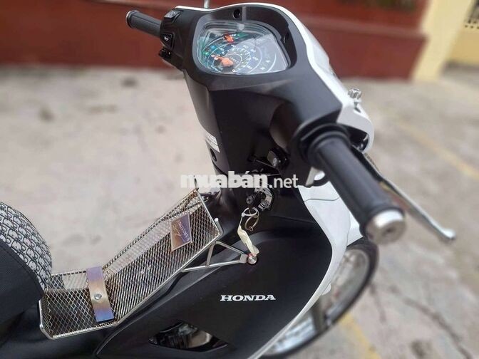 Honda wave 110 đk 2025 bs 86 cà vẹt kèm cccd chủ