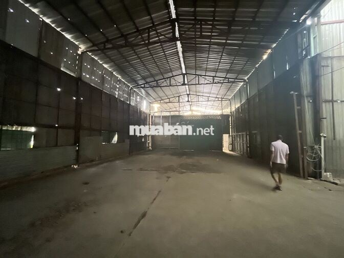 CHO THUÊ XƯỞNG 1200M MẶT TIỀN QUỐC LỘ 1A THỦ ĐỨC GẦN CHỢ ĐẦU MỐI
