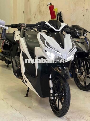 HONDA VARIO 125 TRẮNG ĐEN 2021