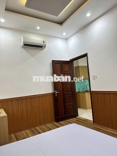 Cho thuê căn hộ 2PN kiểu nhà vườn Nguyễn Công Trứ, vị trí gần biển 