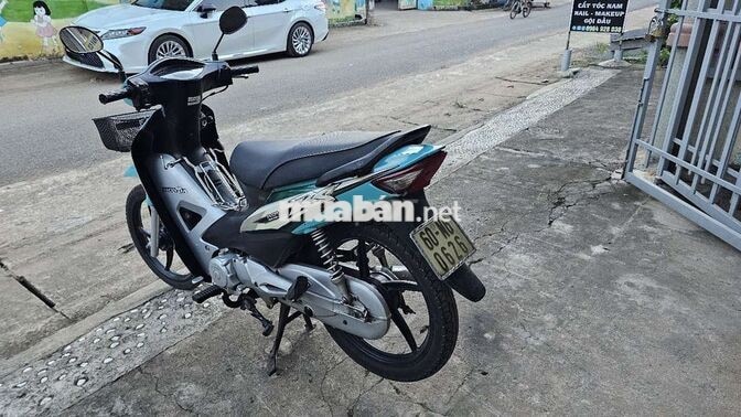 Honda Wave màu Xanh