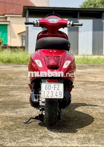 Piaggio Sprint Đỏ CANDY