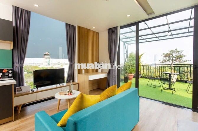 Cho thuê căn hộ tầng thượng view Cầu Rồng gần Monarchy - 12tr/th