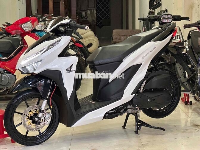 HONDA VARIO 125 TRẮNG ĐEN 2021