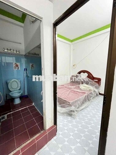 cho thuê nhà mặt tiền đường nội bộ kdc Bình Phú 2