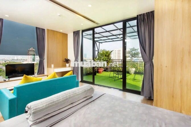 Cho thuê căn hộ tầng thượng view Cầu Rồng gần Monarchy - 12tr/th