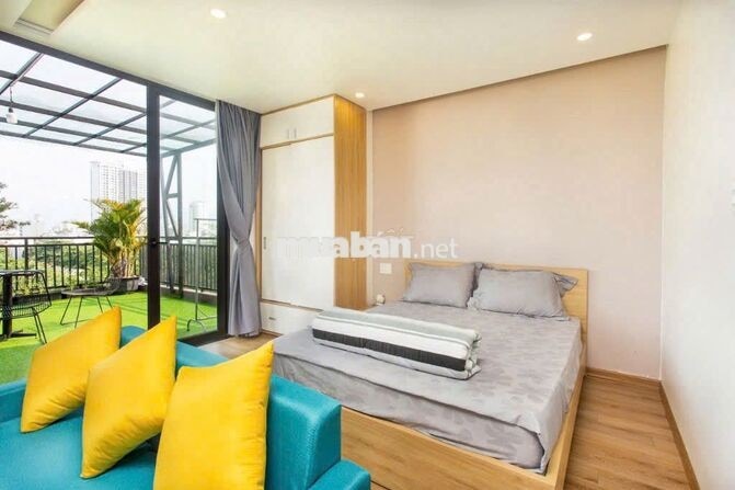 Cho thuê căn hộ tầng thượng view Cầu Rồng gần Monarchy - 12tr/th