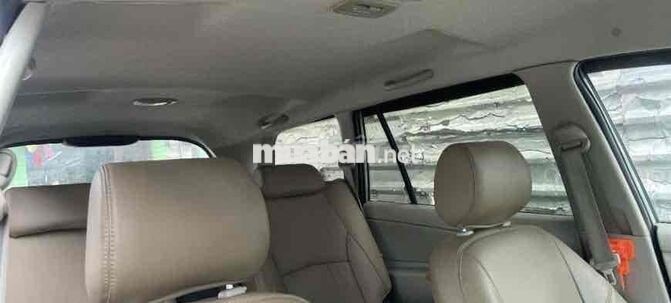 Toyota Innova 2010 V 145000 km Xanh