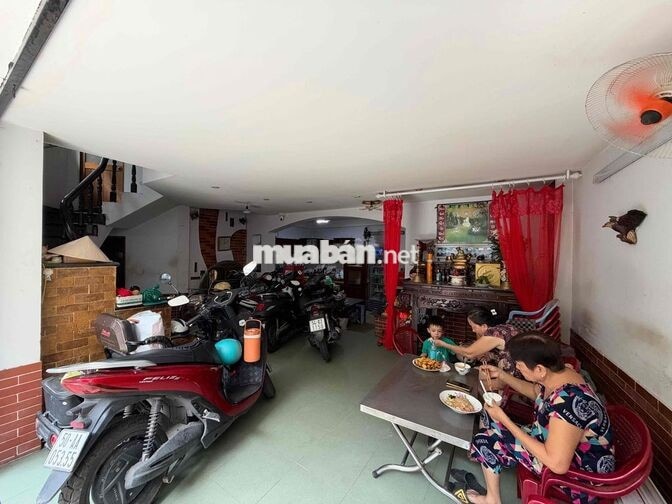 Tiền vừa túi - Nhà vừa Ý Quận 4