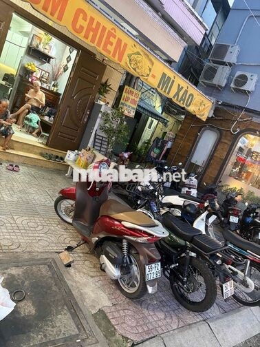Cho thuê mặt bằng vỉa hè mặt tiền trung tâm quận 3
