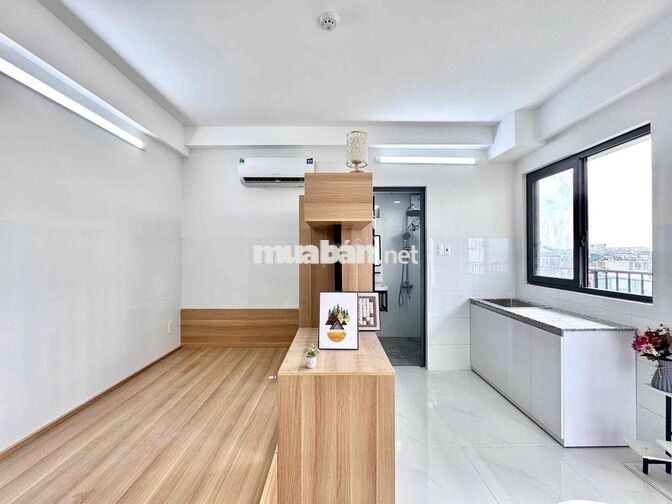 STUDIO NẰM NGAY DƯỚI CHÂN CẦU SẮT
