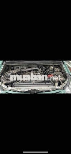 Toyota Innova 2010 V 145000 km Xanh