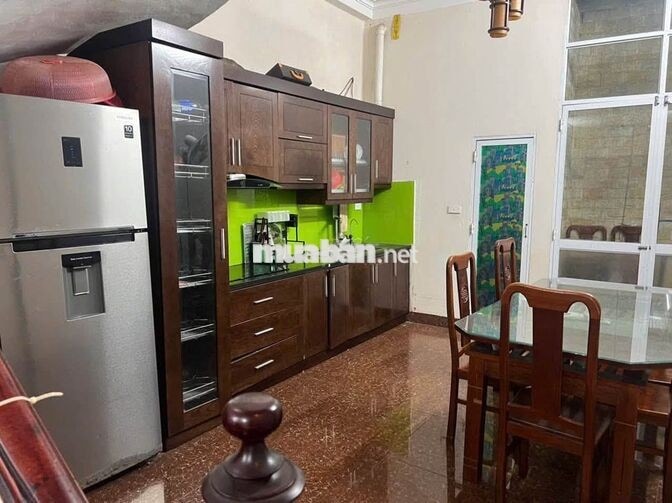 Cho thuê nhà Ngọc Thuỵ - 55m - 3PN - Đủ nội thất, ở ngay. 6tr