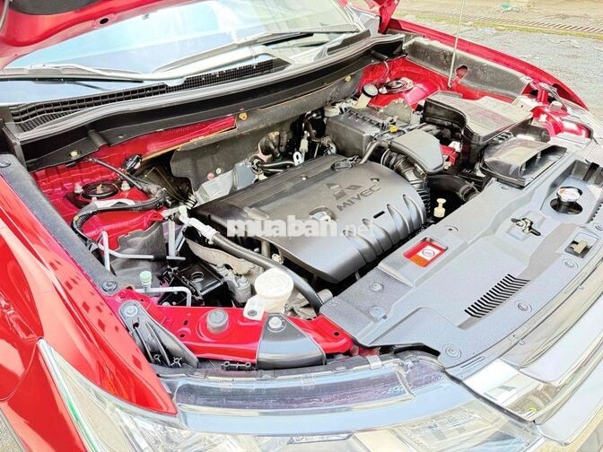 Mitsubishi Outlander 2017 7 chỗ 111000 km đỏ