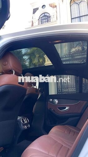 Mercedes-Benz C300 AMG 2021 Trắng