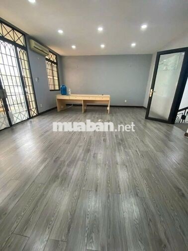 Cần cho thuê nhà HXH ngang 10m 28/6A Đường Lữ Gia P.15 Q.11 