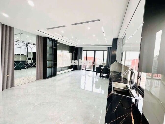 CHO THUÊ NHÀ NGỌC LÂM 75M² – 7 TẦNG , THANG MÁY, GARA Ô TÔ – CHỈ 17 TR