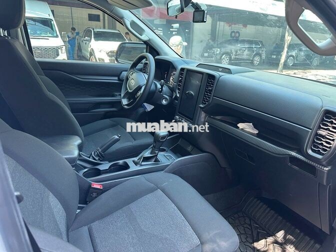 Ford Ranger 2025 XLS 7.000km Trắng
