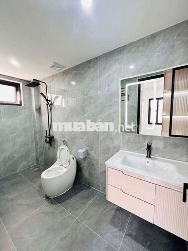 CHO THUÊ NHÀ NGỌC LÂM 75M² – 7 TẦNG , THANG MÁY, GARA Ô TÔ – CHỈ 17 TR