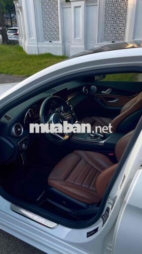Mercedes-Benz C300 AMG 2021 Trắng