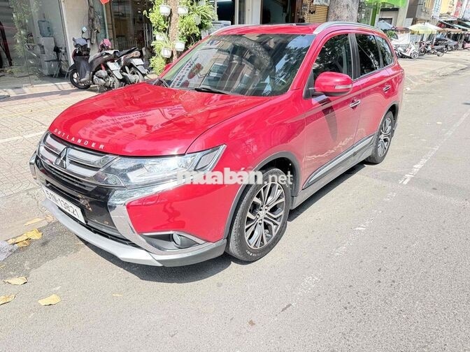 Mitsubishi Outlander 2017 7 chỗ 111000 km đỏ
