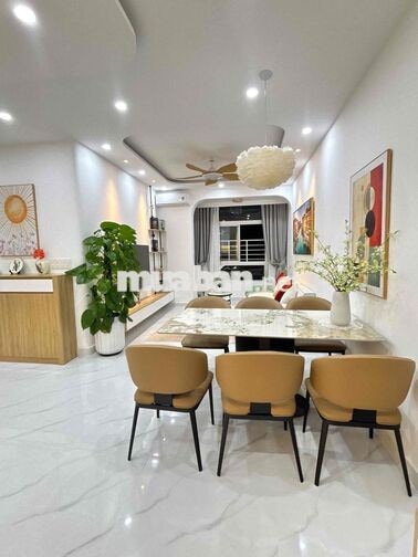 Chính chủ cho thuê căn Sky Garden 1 88m2 3pn, nội thất mới 100%