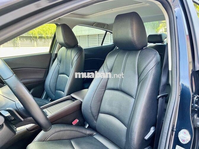 Mazda 3 2018 1.5 AT Xanh Cavansite 1Chủ