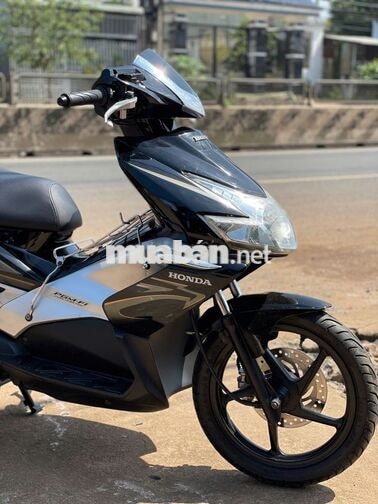 Honda Air Blade 2010 đen bạc
