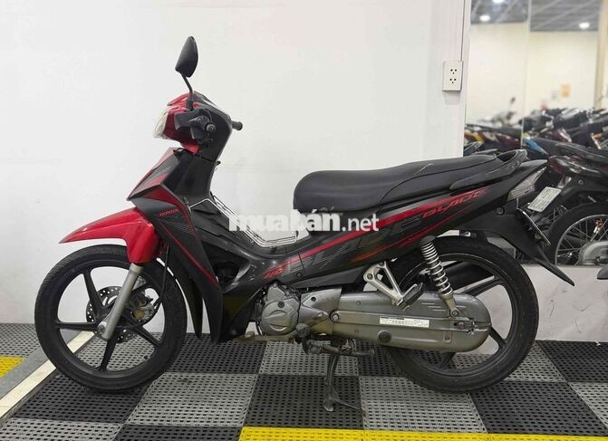 Honda Blade 2017 chính chủ, máy êm vọt