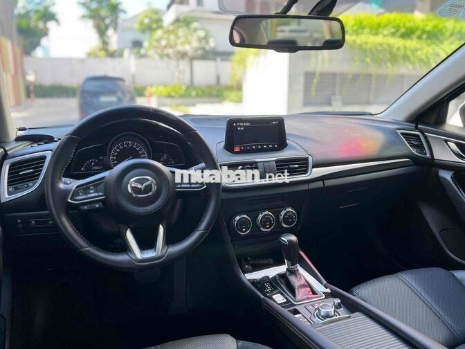 Mazda 3 2018 1.5 AT Xanh Cavansite 1Chủ