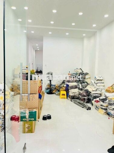 CHO THUÊ NHÀ Mới Rộng Rãi Có Sân Để Xe Gần MT 3/2
