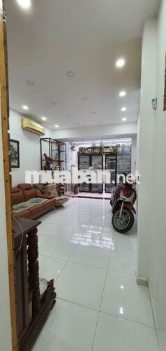 CHO THUÊ NHÀ Mới Rộng Rãi Có Sân Để Xe Gần MT 3/2