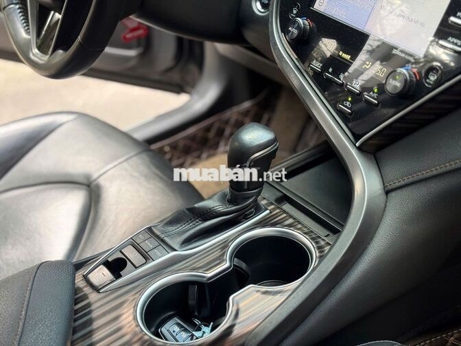 CAMRY 2.5Q 2019 - NHẬP THÁI LAN - GIÁ TL