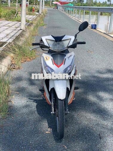Honda Wave RSX màu Trắng đen cam