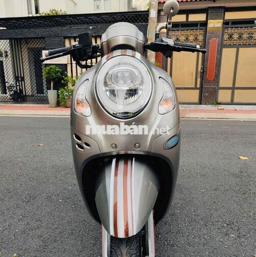 Honda Scoopy 2024 20.000 km màu bạc