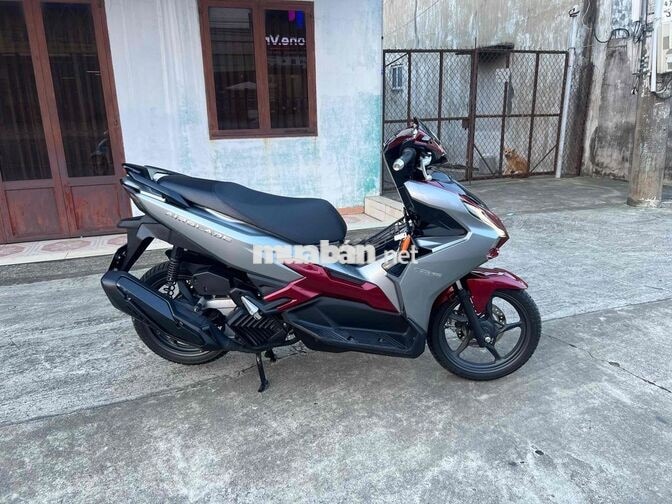 Honda Air Blade 4val 2024 Đỏ xám bạc bán trả góp