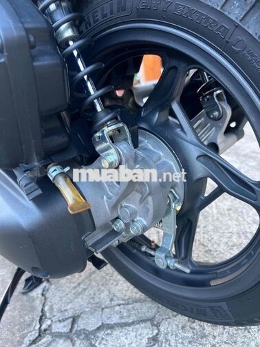 Honda Air Blade 4val 2024 Đỏ xám bạc bán trả góp