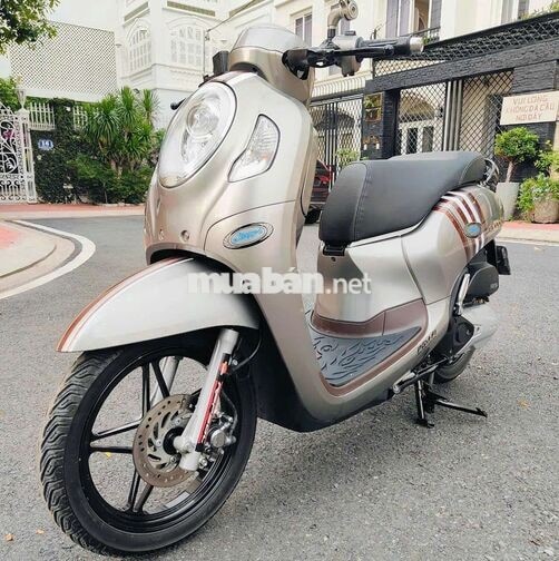 Honda Scoopy 2024 20.000 km màu bạc